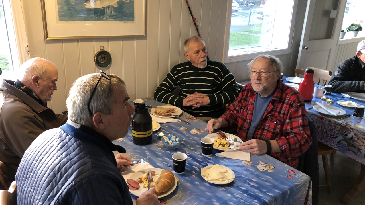 2020,03,01 Klubdyst, B.S.F. er værter med brunch. Havørreden.